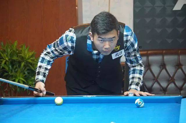 采取夹击战 采取夹击战