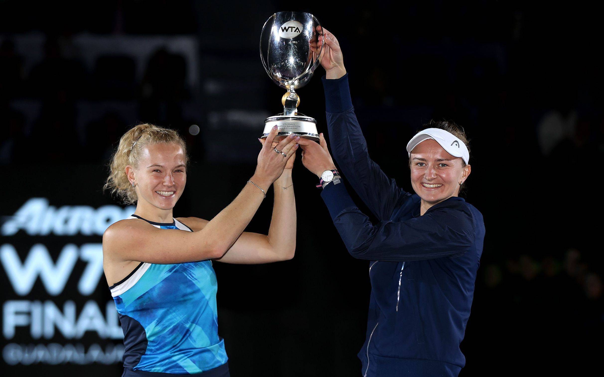 无论是正手 无论是正手